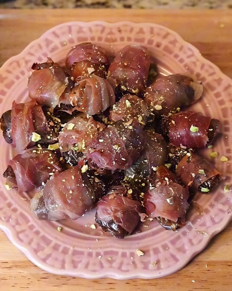 Blue Cheese & Prosciutto Dates