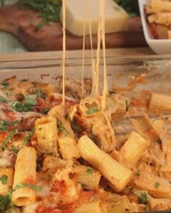 Cheesy Chicken Rigatoni Bake