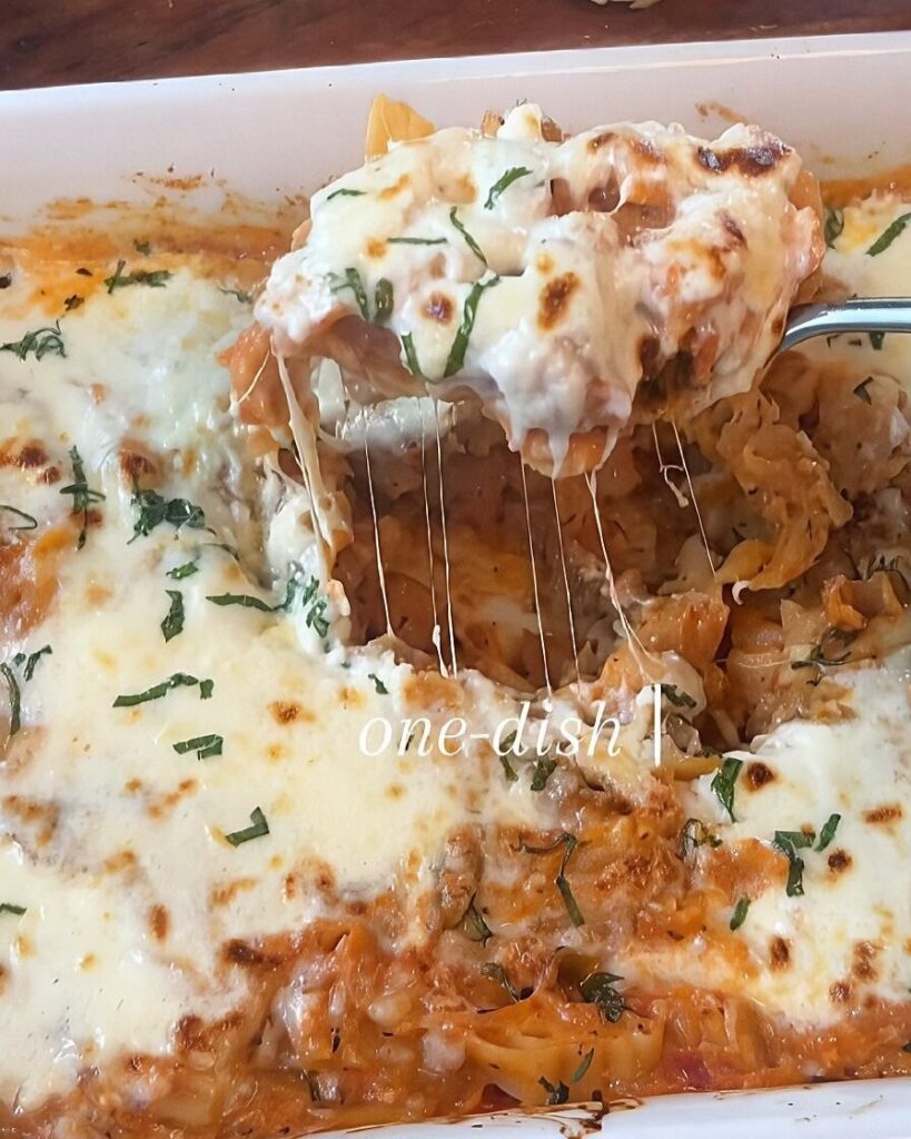 One-Dish Creamy Tomato Burrata Pasta Bake