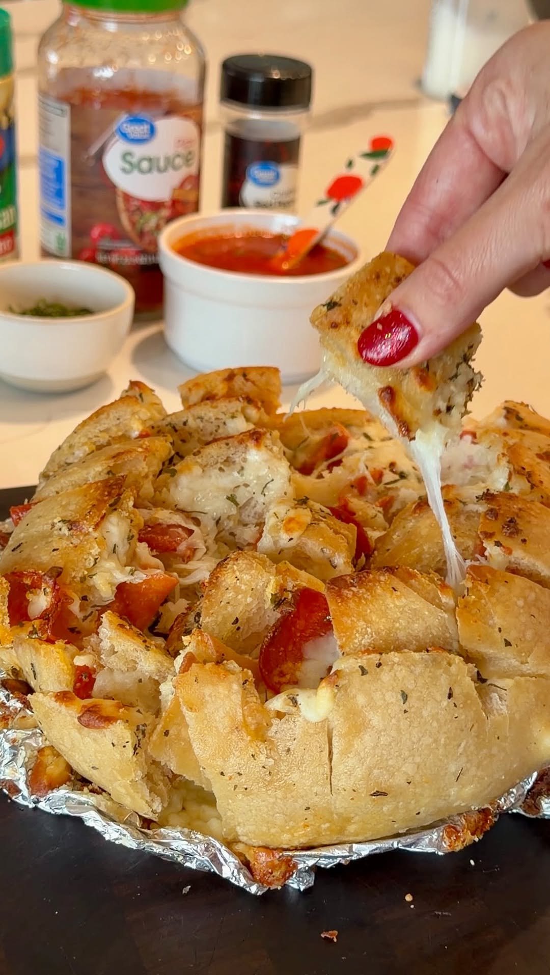 Pizza Pull-Apart Bread