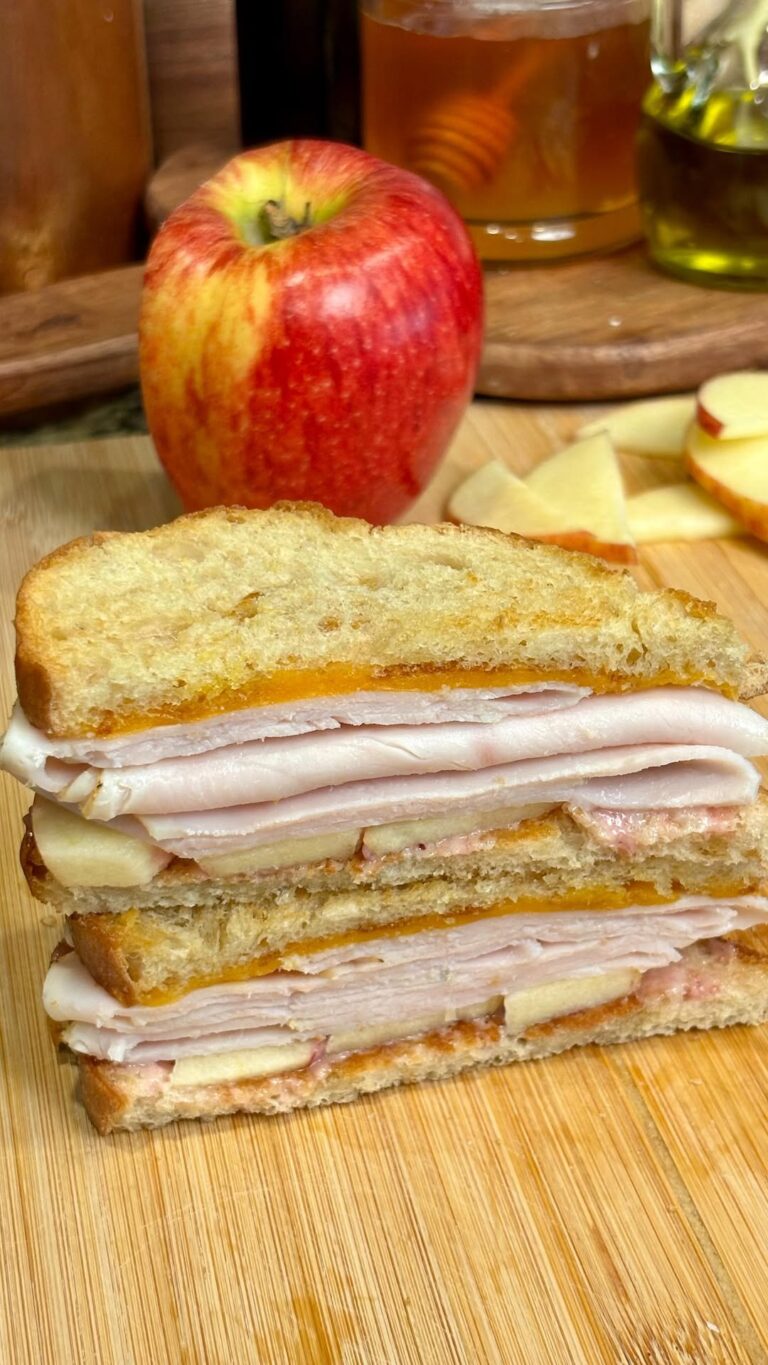 Turkey Cheddar & Apple Melt